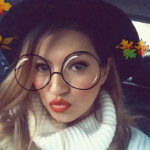 Meet your Posher, Mindy